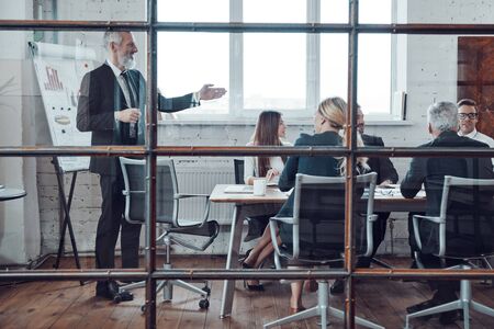 働く目的の明確化で変わる仕事の充実感と達成感の見つけ方