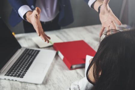 苦手な同僚との距離を縮めるコミュニケーション術