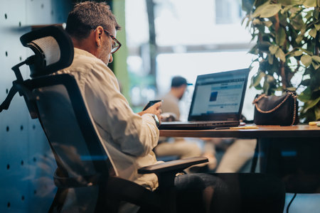 速読・多読のテクニックを社会人が身につけるには