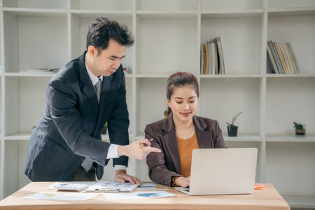 クレーム対応に役立つ職場内の連携と伝達テクニック