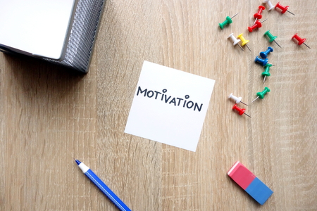 志望動機に説得力を持たせる業界ニュースや社会動向の活用法