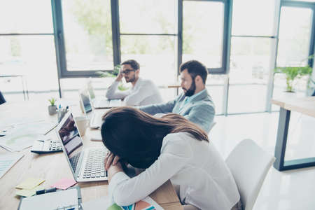 部下の悩みや不満を聞き出すコツと傾聴の姿勢